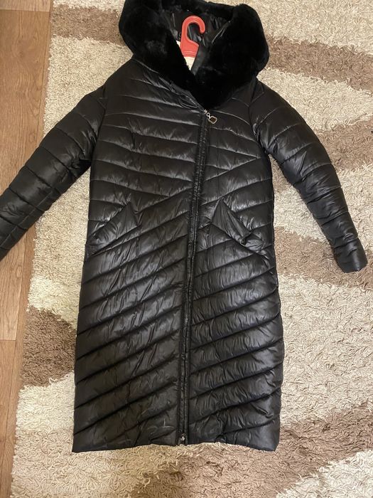 Продаю женское пальто