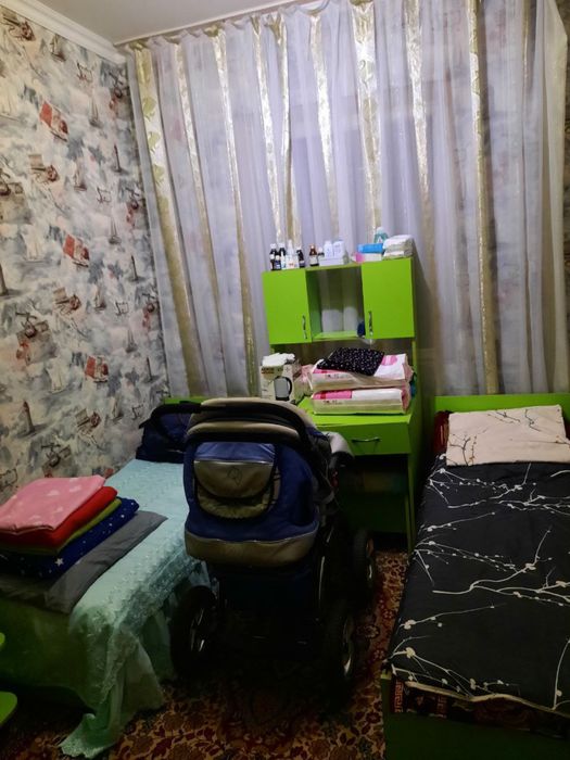 4 мавзеда 2 каватда 3 хонали уй сотилади