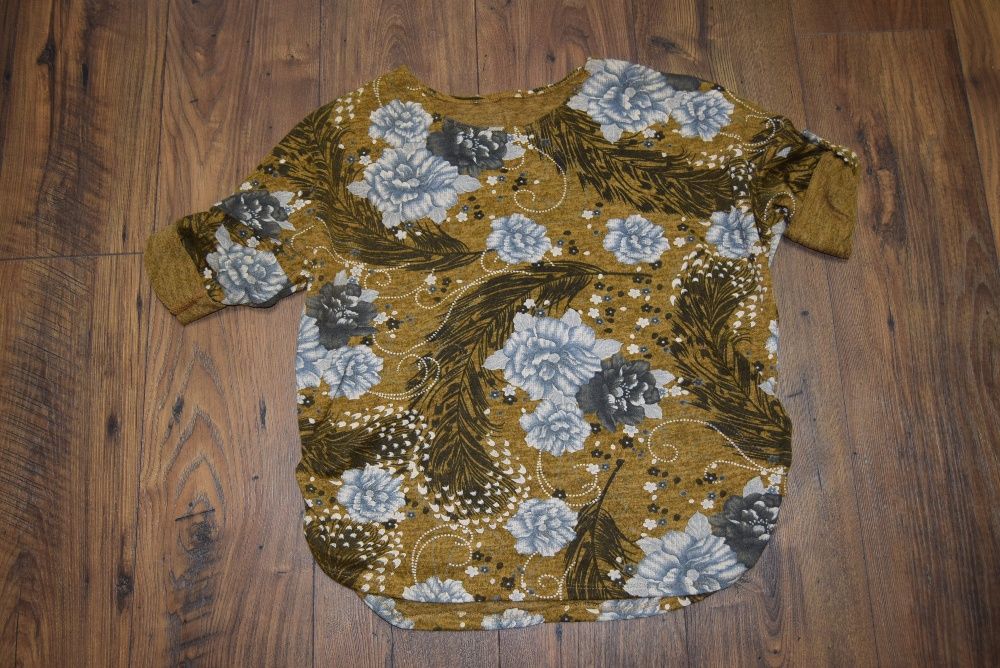 Нови блузи М размер