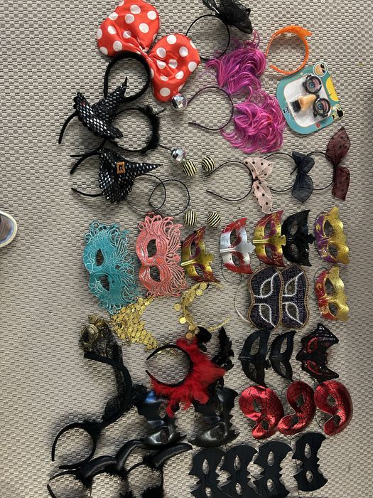 Lot 40+ masti si bentite Halloween/ carnaval / petreceri