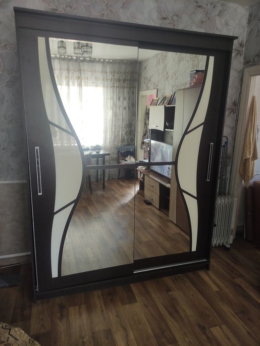 Продам шкаф купе