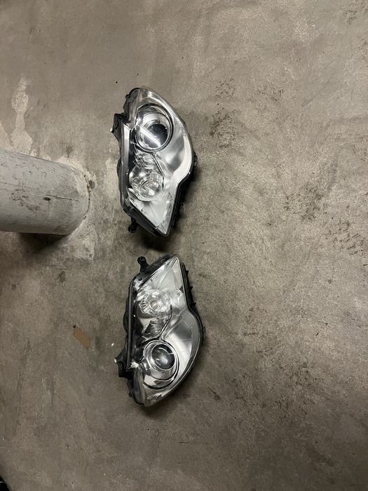 Faruri VW Touran 2007-2010 Bi-Xenon