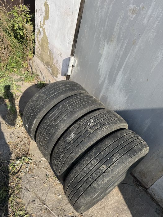 Шины R15 в отличном состоянии