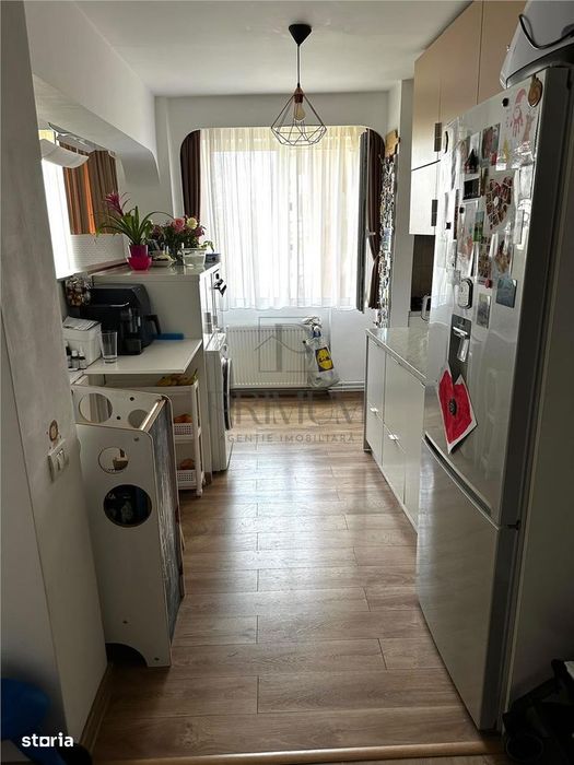Circumvalatiunii - Lift - 4 Camere - Renovat - 2 Bai - 2 Balcoane - Ce