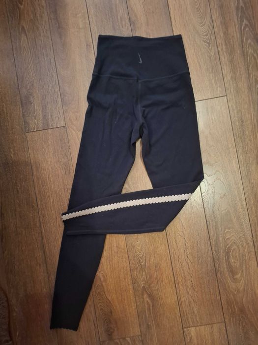 Клин Yoga Nike с висока талия