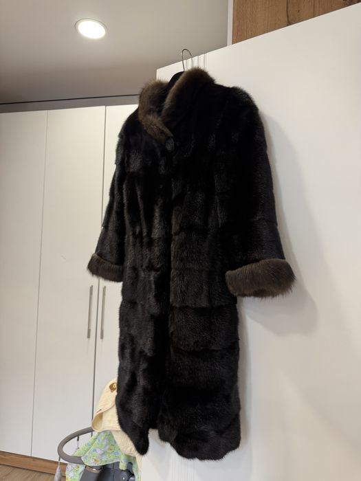 Продам 2 шубы срочно