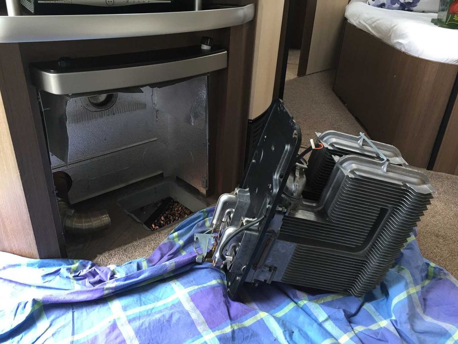 Reparatii,modificari RULOTE, electrician/electronist RULOTE