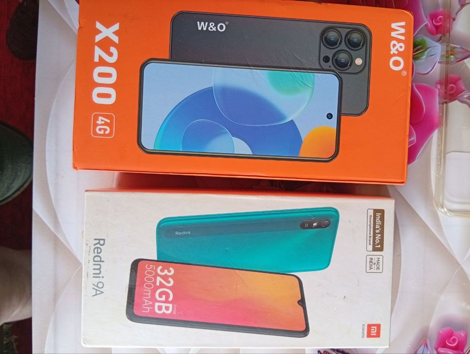 Продаются 2 телефона