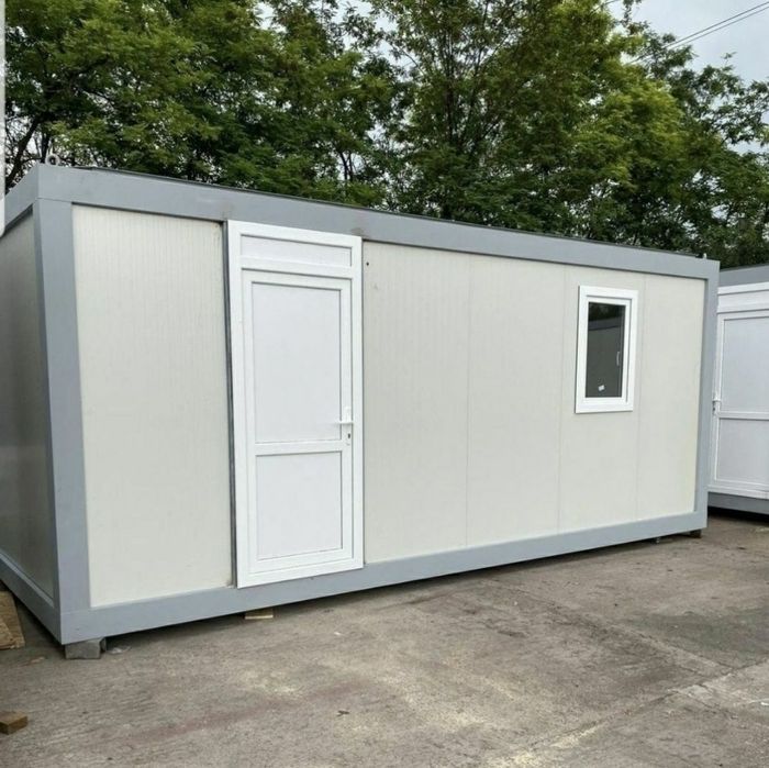 Containere standard case șantier
