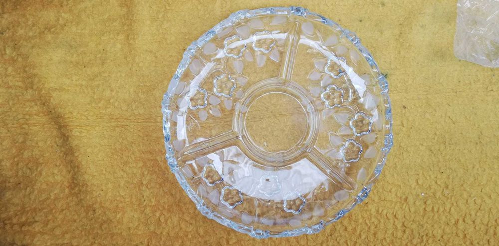 -50% Farfurie din Cristal cu 4 separatoare, D31cm,Italia,Trimit Gratis