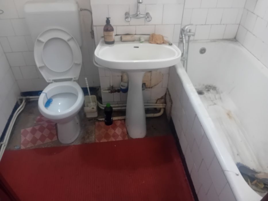 AP 3 Cam B-dul Traian la H-uri parter inalt 65mp balcon centrala boxa