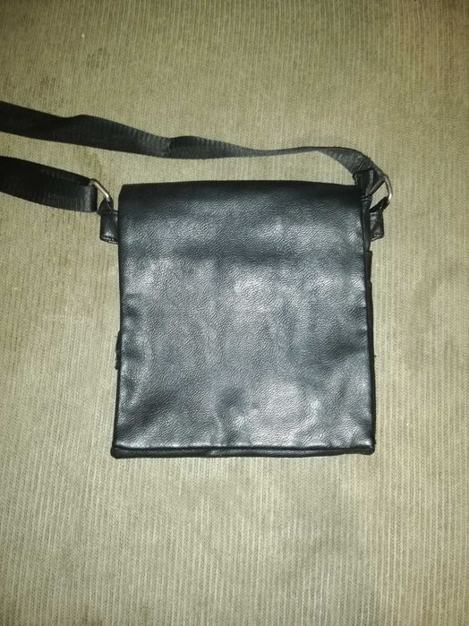 чанти от естествена кожа