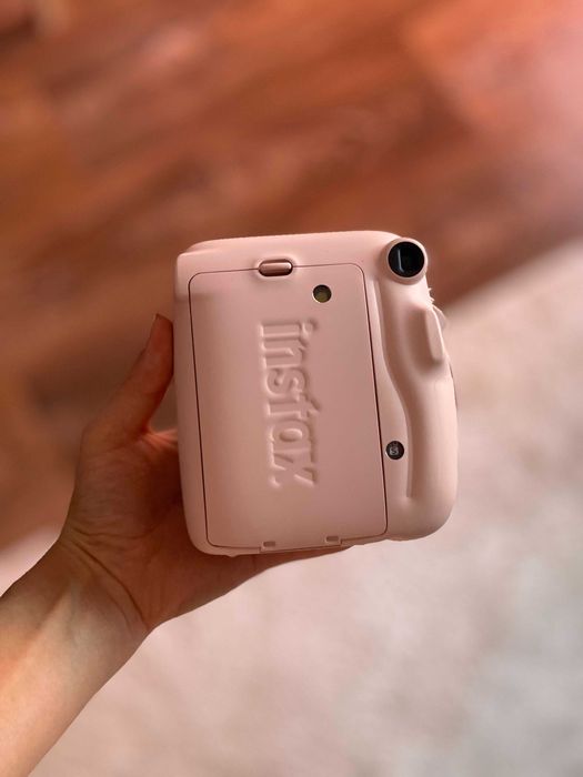 Фотоапарат за моментни снимки FUJIFILM INSTAX MINI 11