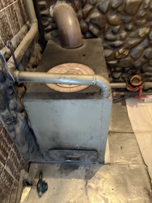 Продам печь на твердом топливе