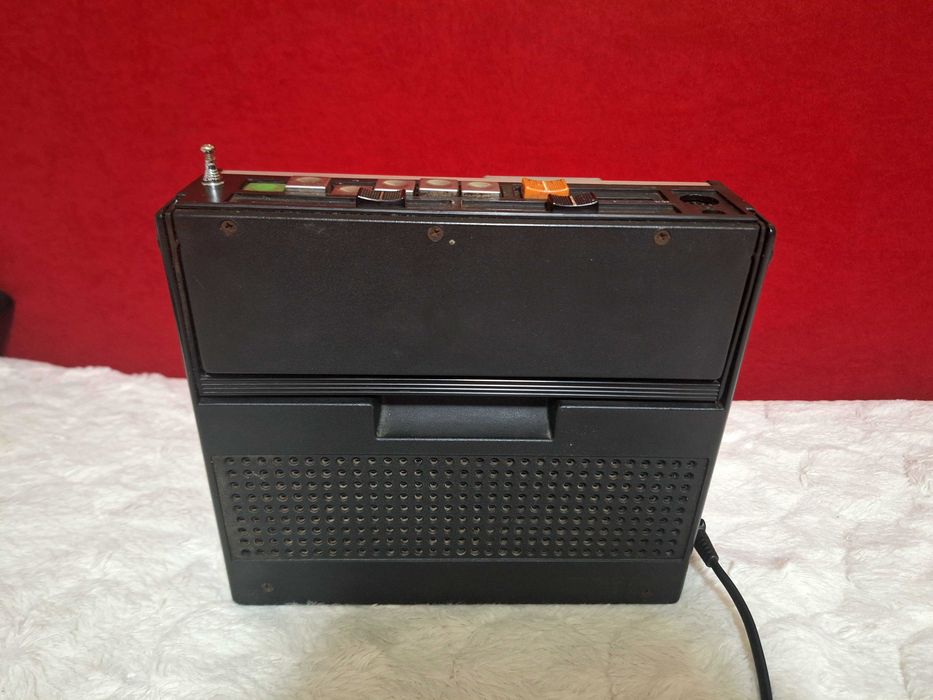 smart ITT SCHAUB-LORENZ POLO electronic 107 radiomuseum 1976