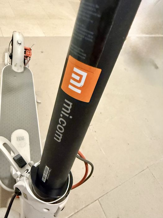 Тротинетка електрическа Xiaomi Electric Scooter 4 Pro
