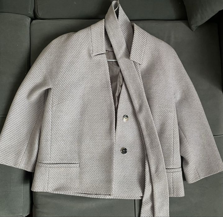 Сиреневое укороченное пальто(пиджак)