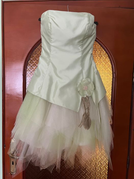 Къса бална рокля