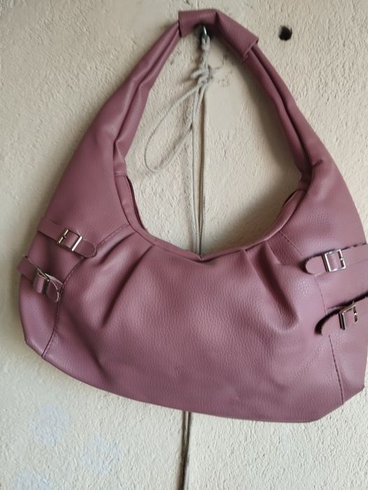 Разнообразни модели-чанти на изгодни цени