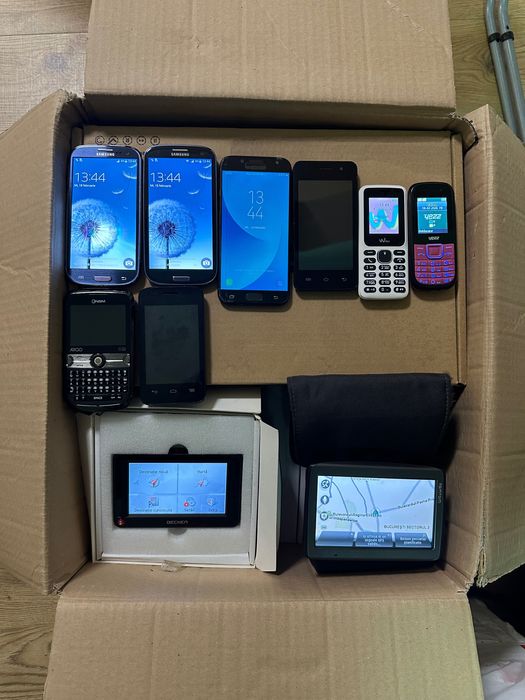 Stock Telefoane Laptop Navi Modem