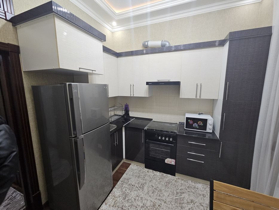 Вокзал-Саодат 2х комнатная 2 этаж