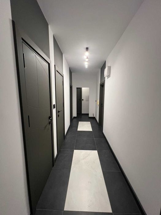 Продава се Четиристаен апартамент в Варна, Левски - 90 кв.м за 2523 €/кв.м - Снимка #1