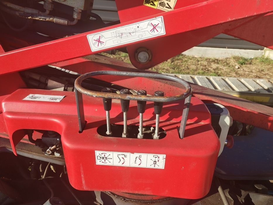 Vând / Închiriez Nacela Hinowa goldlift 14.70