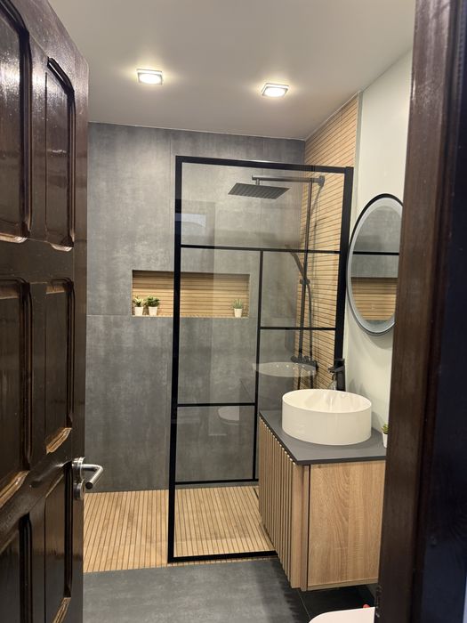 Inchiriere apartament 3 camere,decomandat, complet mobilat - Rovine, Craiova
