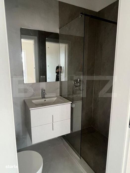 Apartament 3 camere, 2 bai, 2 terase, bloc nou
