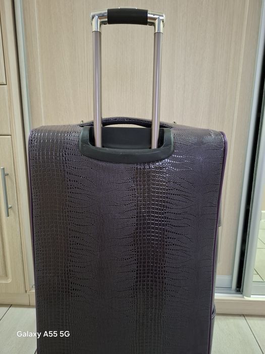 Чемодан 2 шт. размеры L и M