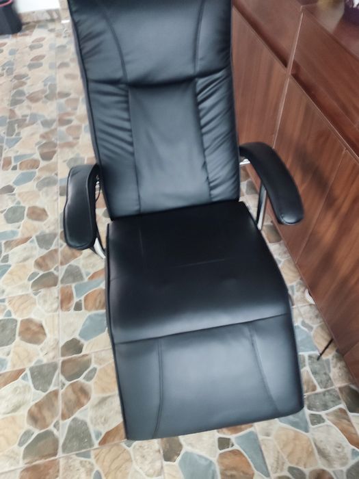 Scaun de masaj cu telecomanda