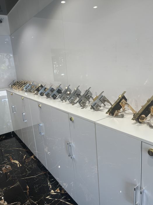 Замки для межкомнатных дверей магнитные механизм замок железных дверей