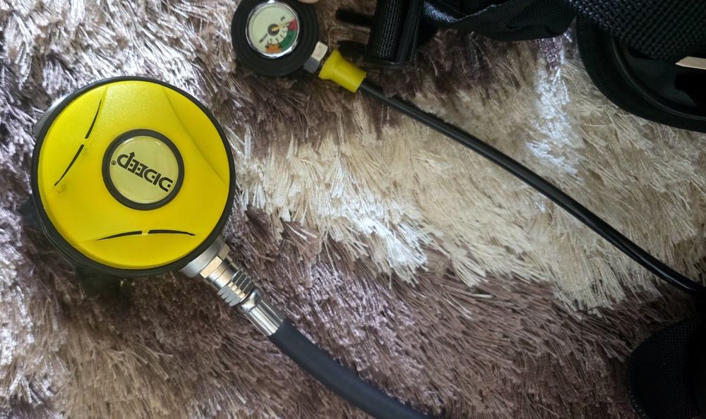 Cilindru de scufundări cu toate accesoriile necesare