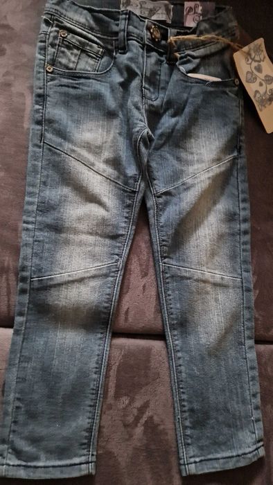 Детски дънки за момиче