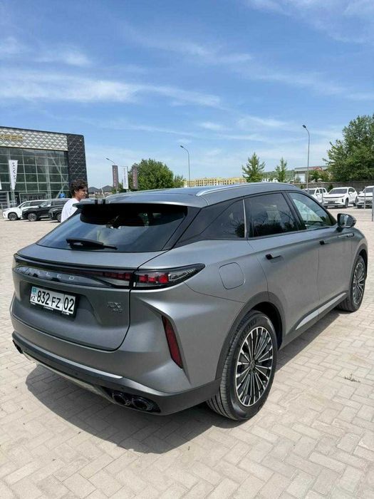 Автомобиль EXEED RX