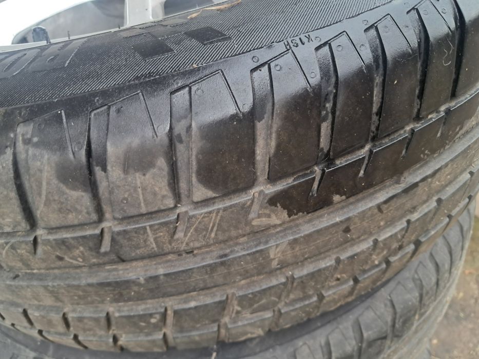 Două jante și două roți