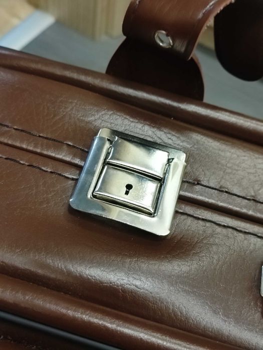 Кожен Куфар /  Пътна Чанта