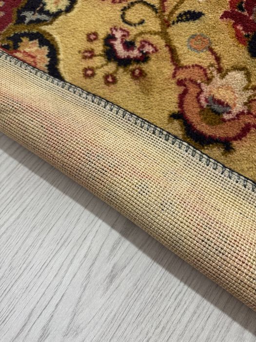 Antikvar gilam sotiladi!