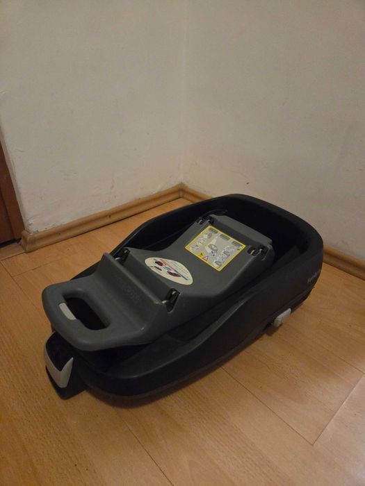 Scoica auto Maxi-Cosi + baza ISOFIX (set complet)