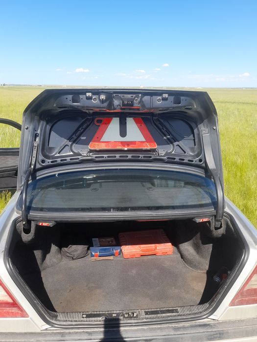 Продам мерсадес 180