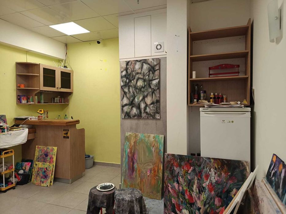 Помещение 25кв.м. под наем в центъра на Варна