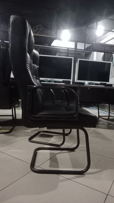 Продам кожанные кресла оптом !!!