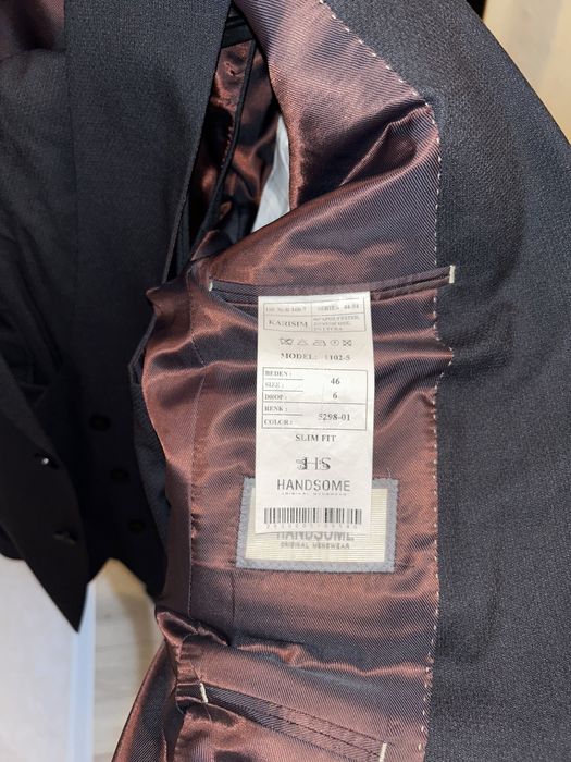 Костюм тройка пиджак