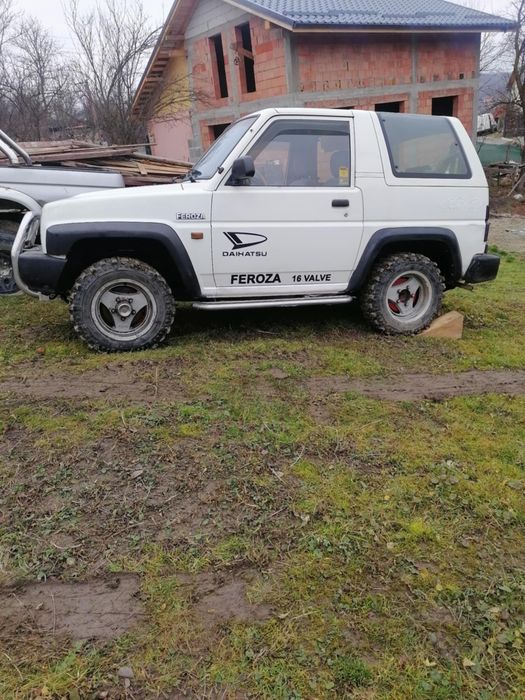Vând Daihatsu feroza