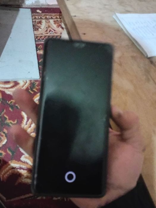 Redmi note 14 pro sotiladi srochna 6 oy boldi olinganiga