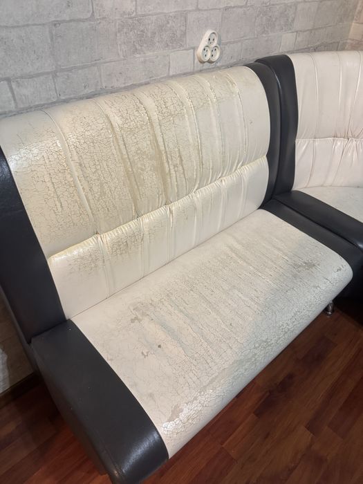 Продам кухонный уголок