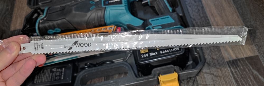 Продам сабельную пилу