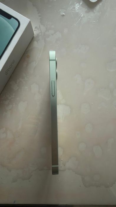Продам iPhone 12 64GB green
