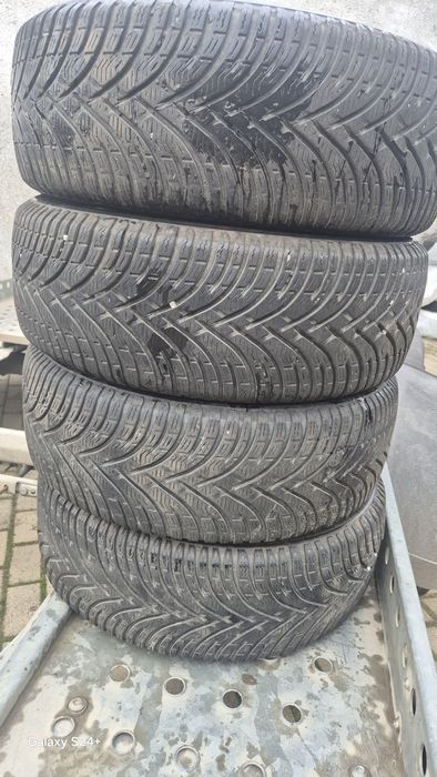 set cauciucuri; 205 55 16 de iarnă,m+s