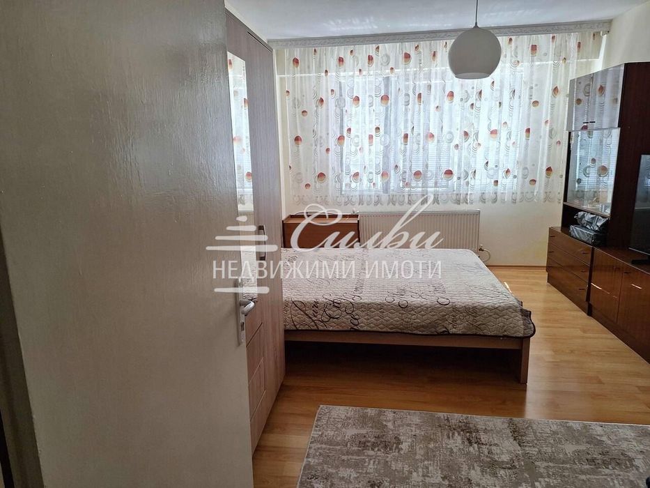 Тристаен апартамент-кв. Боян Българанов 1